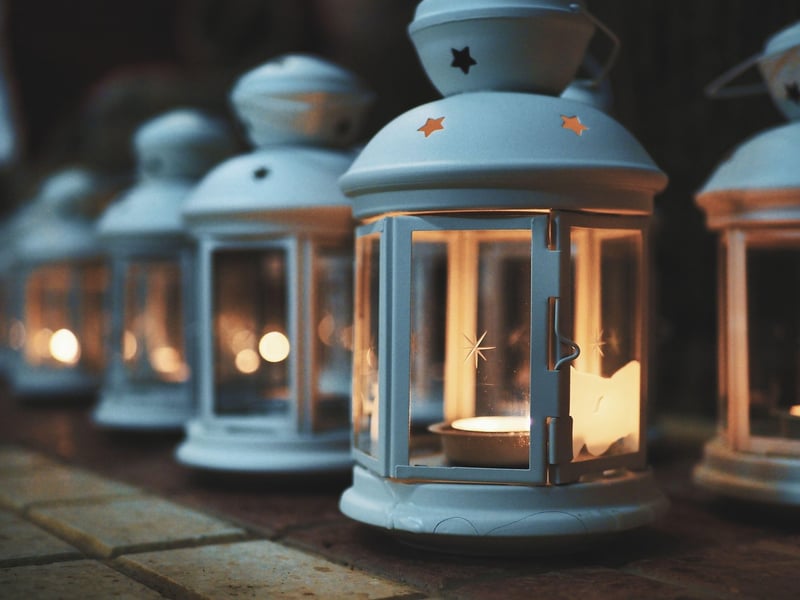 Candlelit Lanterns